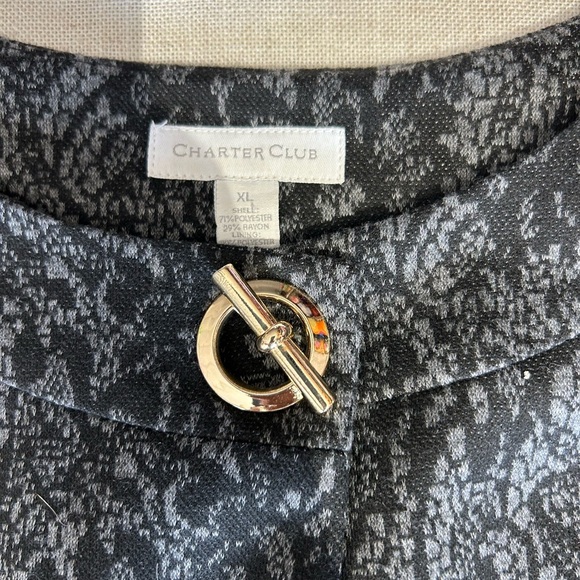 Elegant Black and Gray Lace Jacket - Picture 3 of 3